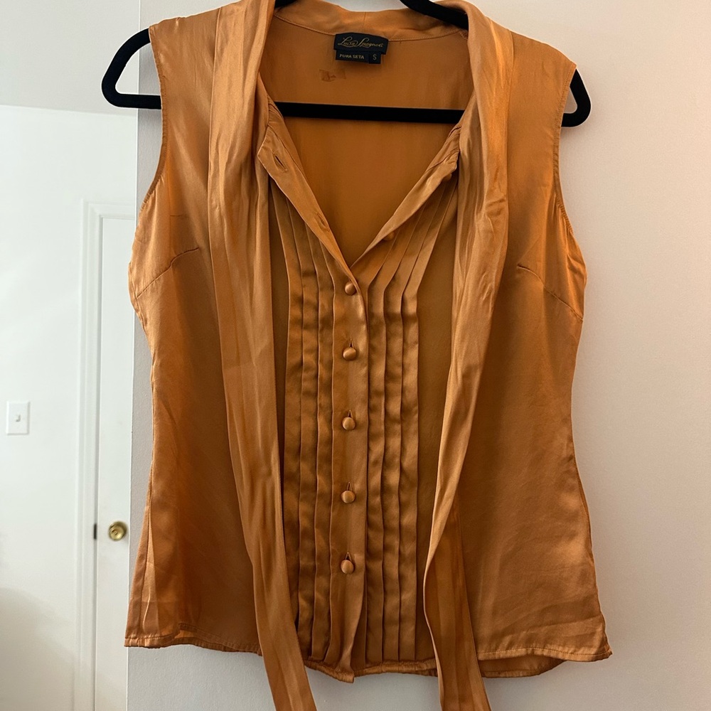 Luisa Spagnoli Women's Sleeveless Button-Down Top - Picture 3 of 4